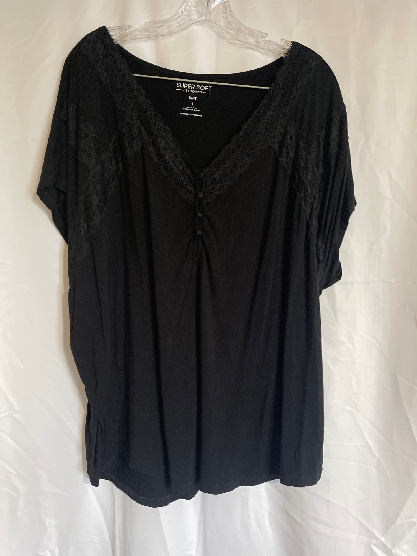 Plus 1X Black Torrid long sleeve